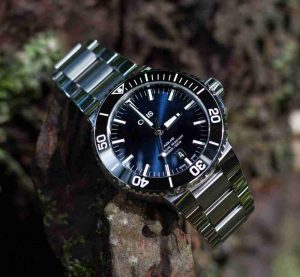 Swiss Replica Oris Aquis Date Blue Dial Dive Watches Introduce