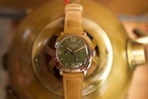 Swiss Officine Panerai Radiomir 1940 3 Days Matte Green Dial Replica Review