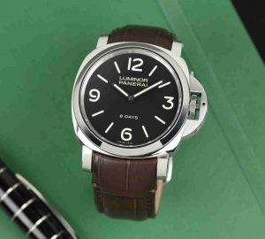 Description the new Strap of Panerai Luminor 8 Days 44mm Replica Watches