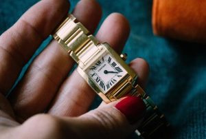 The Unboxing of A Replica Cartier Tank Français 18k Gold 20mm Watch 3