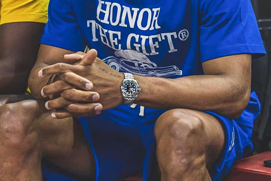 Russell Westbrook And His Rolex GMT-Master II Oyster Green Black 126720VTNR Replica 2
